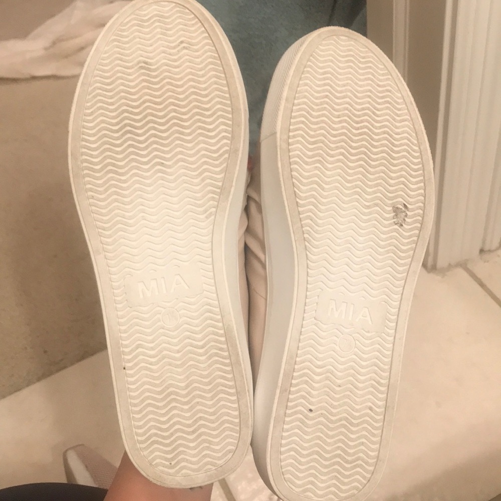 MIA Slides - Picture 3 of 5